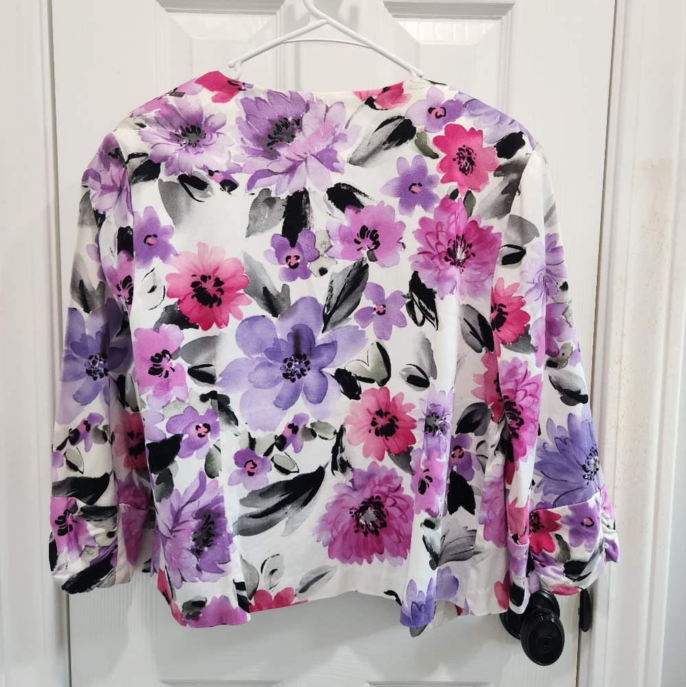 Dressbarn Floral Jacket Size Large, White,Pink & Purple - Picture 3 of 3